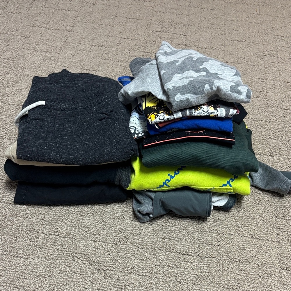 Assorted Clothing Bundle